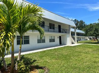 3232 Fruitville Rd #220, Sarasota, FL 34237