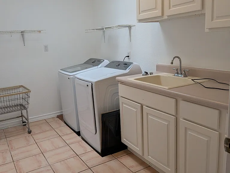 2812 Cloudcroft Cir — Photo 16
