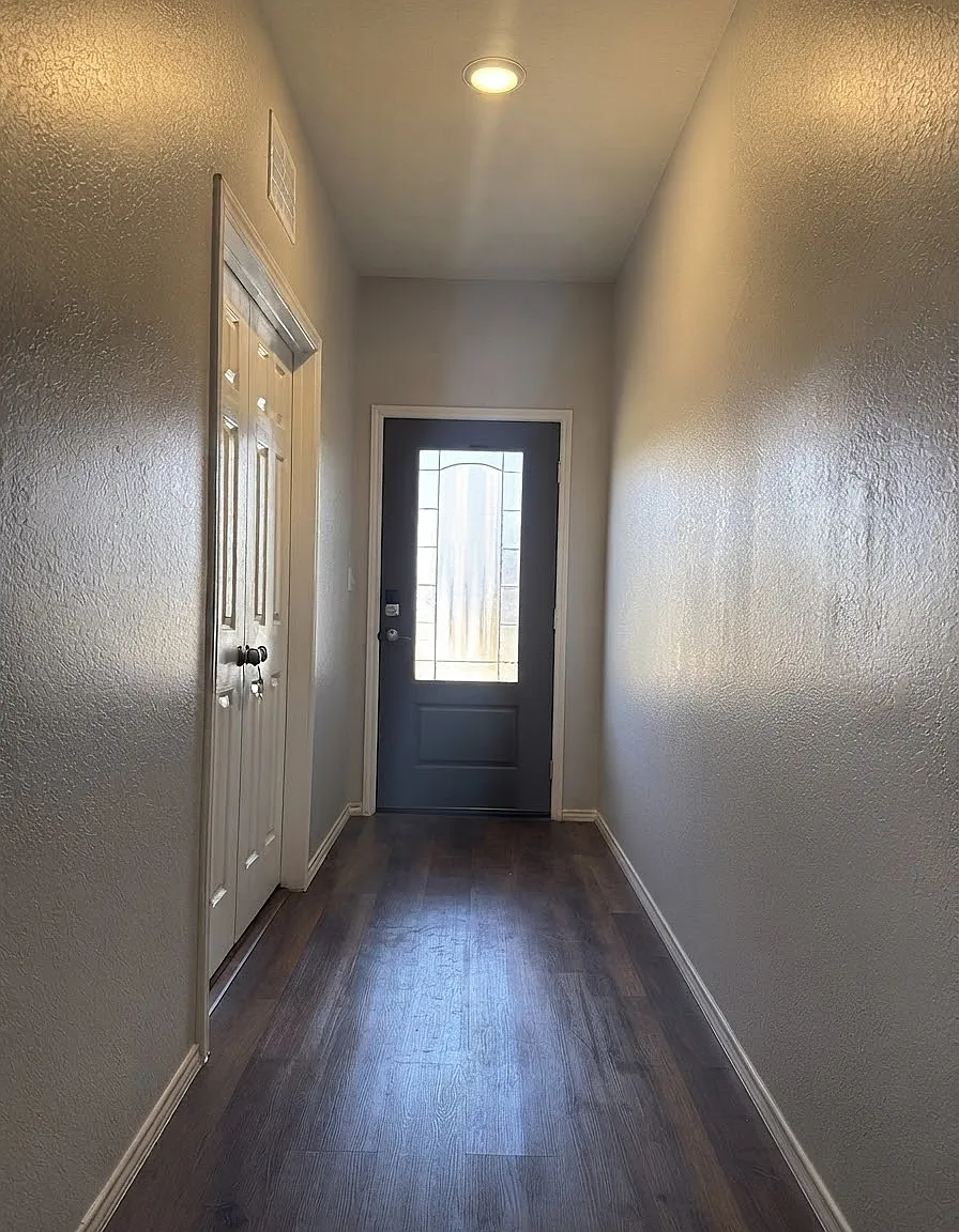 4 bed, 1682 sqft, $1,795 — Photo 3