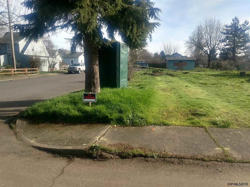 2nd image of 3430 Abrams Ave NE