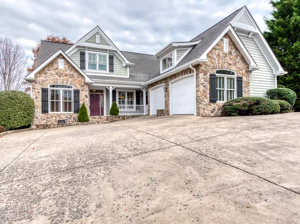 15187 Big Knob Rd, Bristol, VA 24202