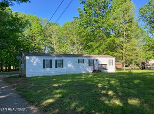 173 Blue Bird Dr, Crossville, TN 38571