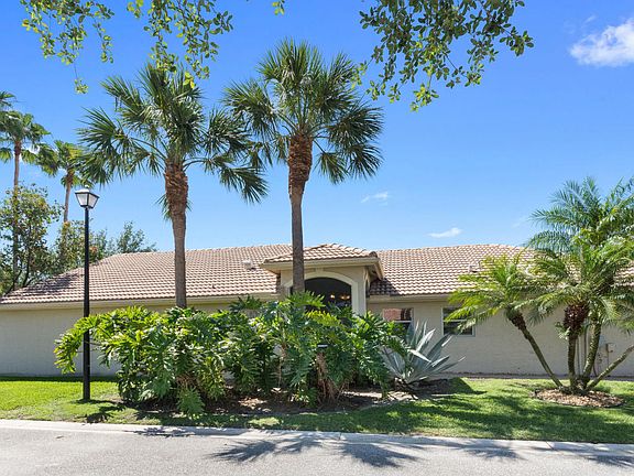3rd image of 13146 La Sabina Dr