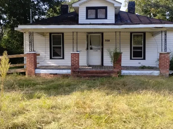 7134 S Highland Blvd, Grifton, NC 28530