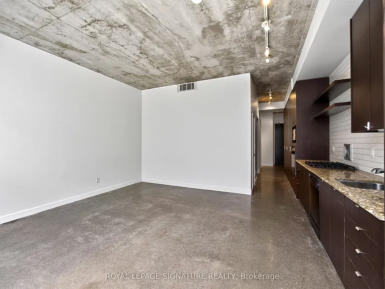 23 Brant St #213 — Photo 10