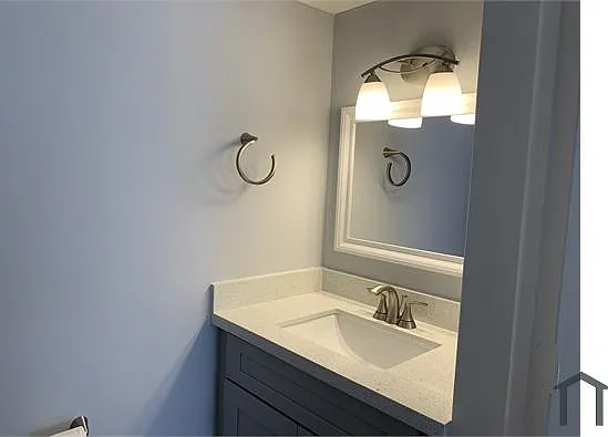 143 Riviera Cir — Photo 7