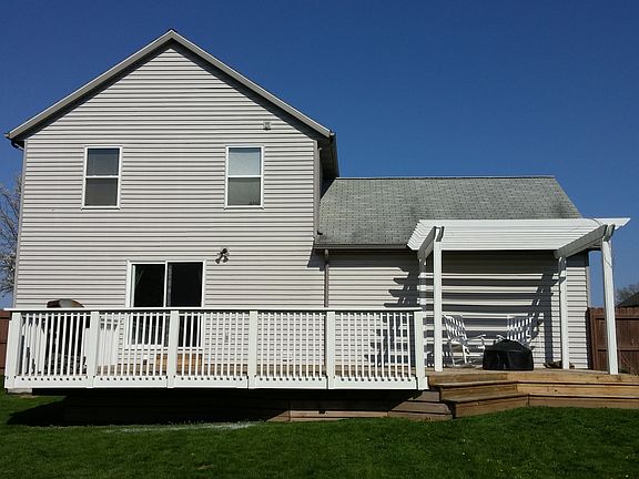 3rd image of 1721 Simmons Ave NE