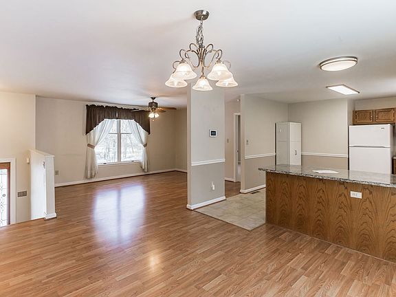 4th image of 44246 Old Mill Hill Rd