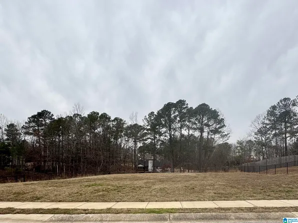 332 Country Side Cir #10, Calera, AL 35040