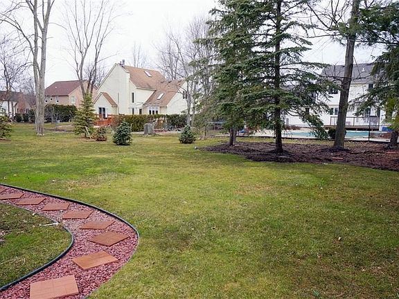 5th image of 8300 Lisa Ln