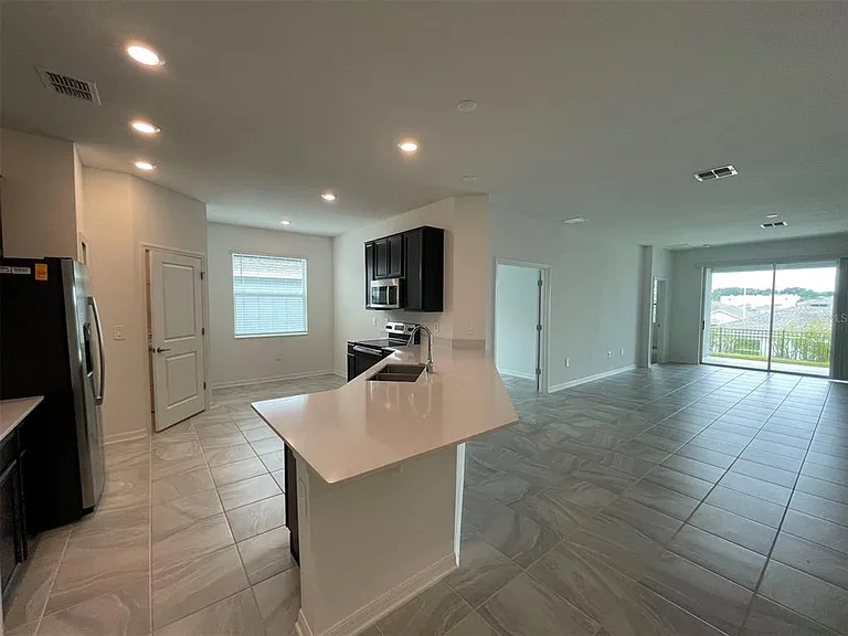 835 Ofanto Way — Photo 15