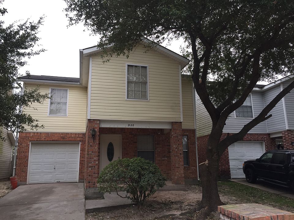 1st image of 2128 Whittier Dr