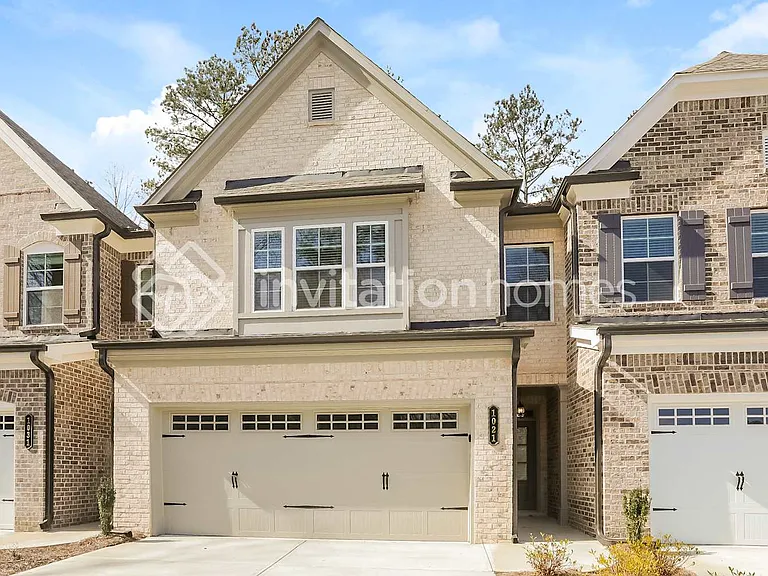 1021 Alder Grove Trl — Photo 1