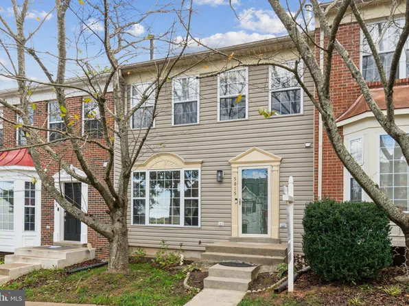 5015 Barnacle Pl, Dumfries, VA 22025