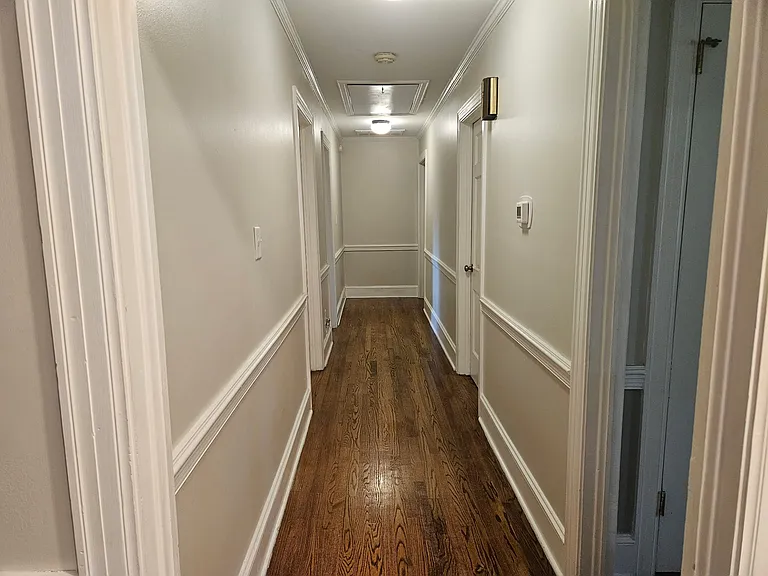 221 York Rd — Photo 3