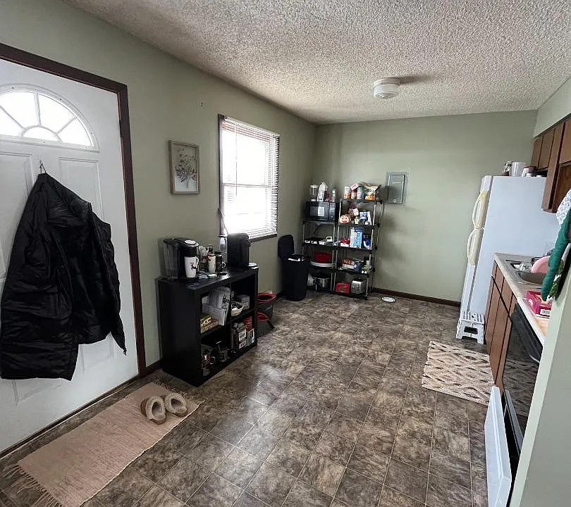 2521 Harvey Dr #3
