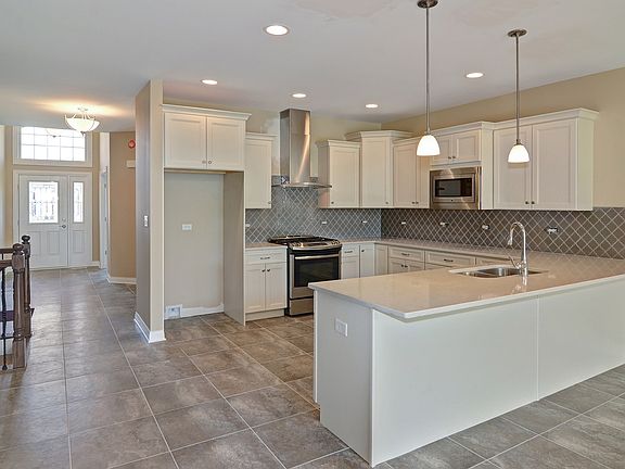 4th image of 13905 Breanne Ln