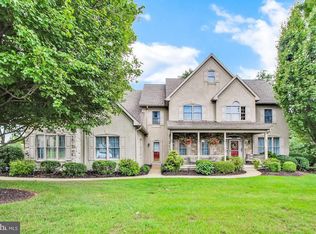 200 Glebe Ln, Lancaster, PA 17602