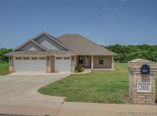 201 Casey Ln, Washington, OK 73093