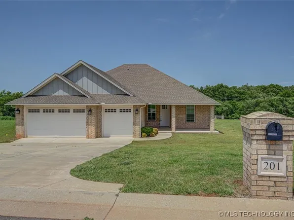 201 Casey Ln, Washington, OK 73093