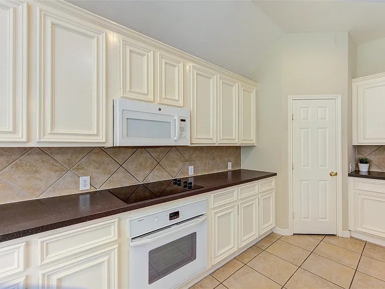 21930 Shady Heath Ln — Photo 24