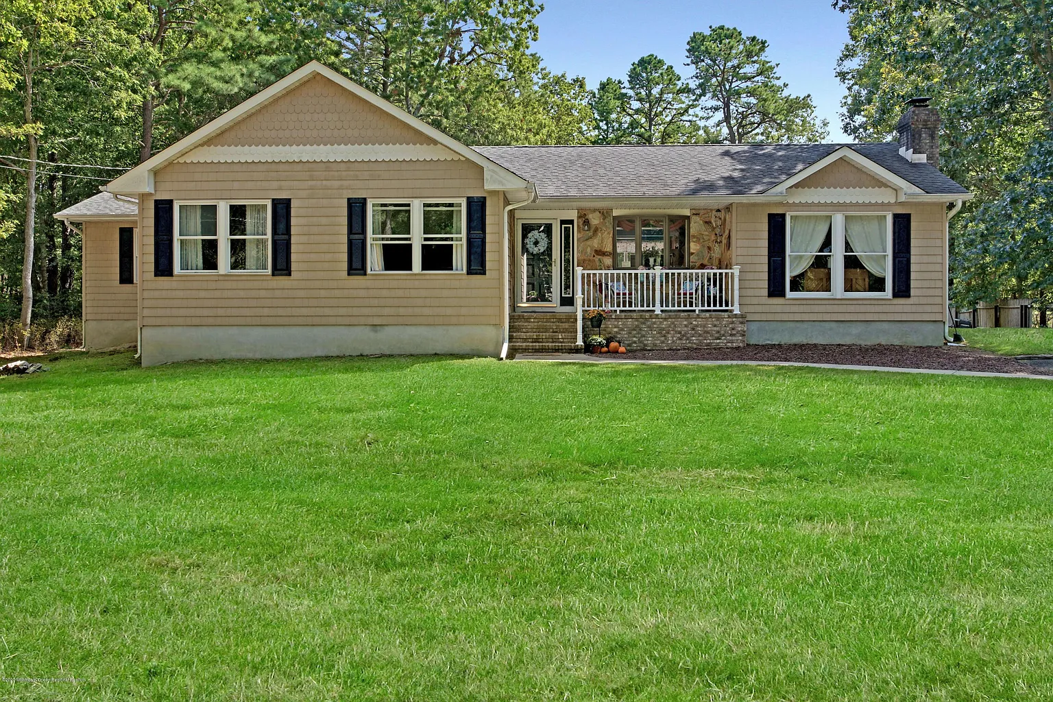 715 Reed Rd photo 1