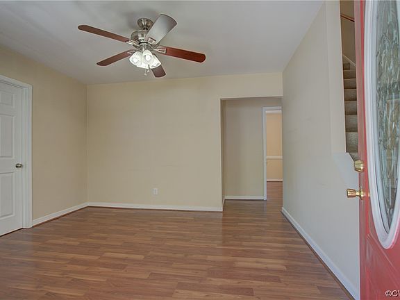 5th image of 207 Algiers Dr
