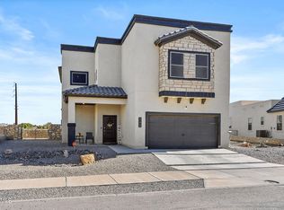 940 Crooked River Dr, El Paso, TX 79932