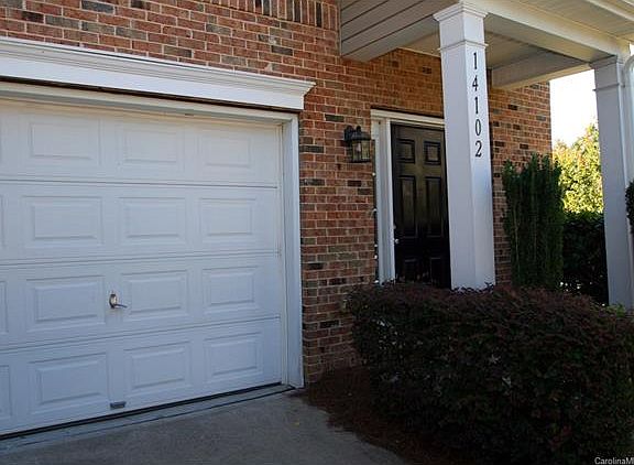 3rd image of 14102 Winford Ln