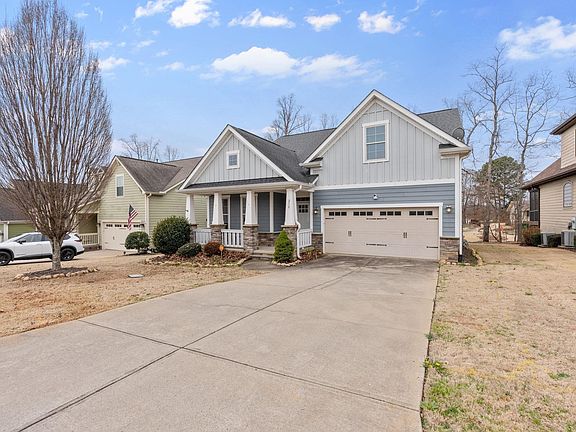 3rd image of 219 Chickadee Trl