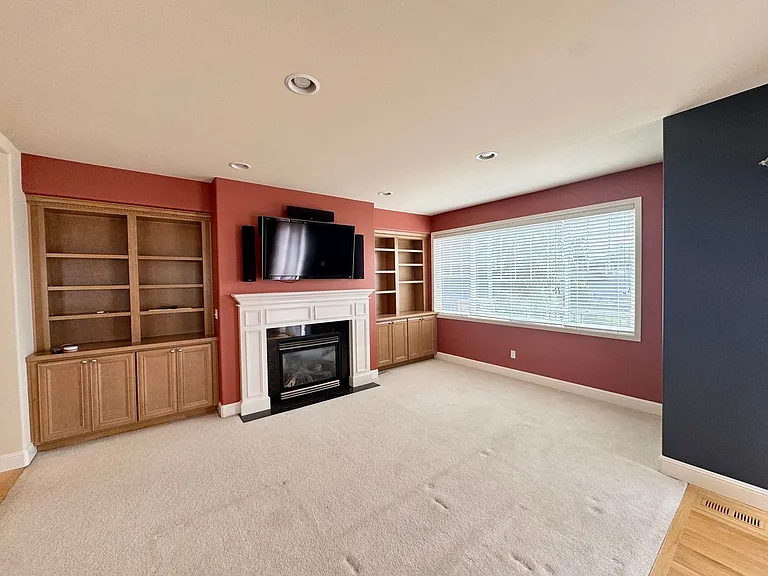 8310 NE 187th Way — Photo 8