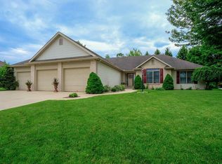 14408 Red Fox Dr, Granger, IN 46530
