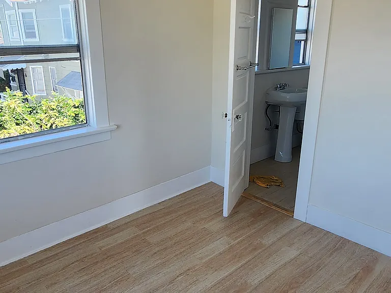 760 Temple Ave #C — Photo 21