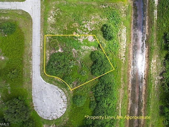 2nd image of 331 New Jersey Pl