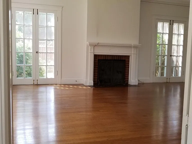 950 N San Antonio Rd #21 — Photo 2