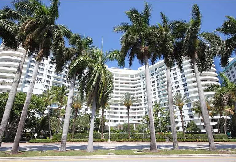 5151 Collins Ave #532 — Photo 41