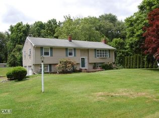 23 Applewood Dr, Shelton, CT 06484