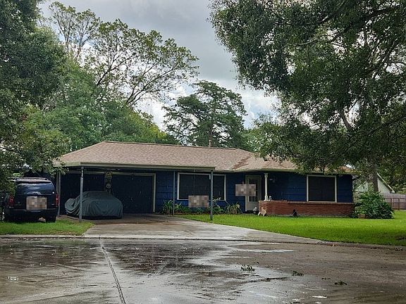 2nd image of 1725 S Park Dr