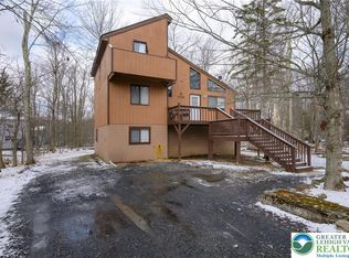 1783 Rolling Hills Dr, Tobyhanna, PA