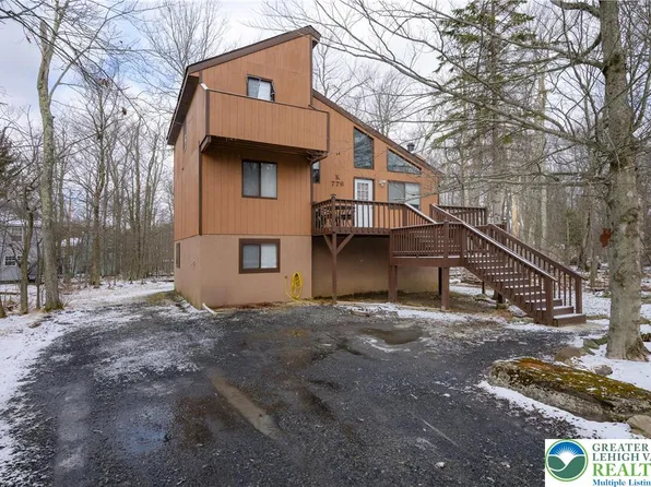 1783 Rolling Hills Dr, Tobyhanna, PA 18466