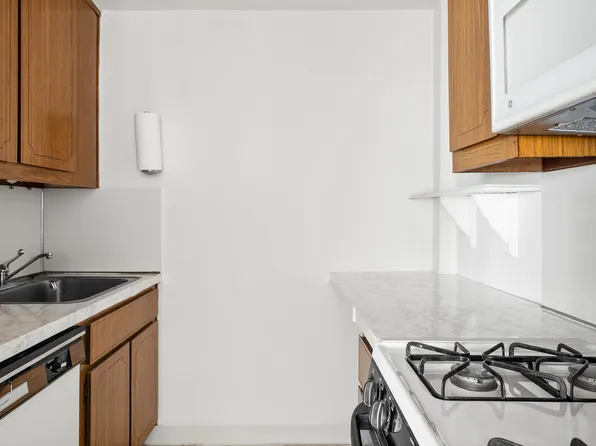 155 West 68th Street 1120 image 5 of 6