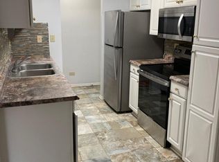 929 Buccaneer Dr #20-01, Schaumburg, IL 60173
