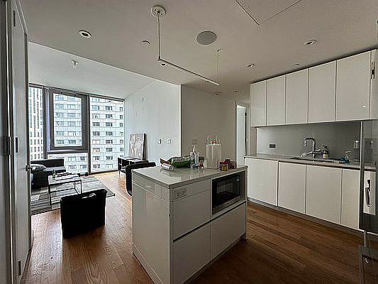 1st image of 436 Albee Sq #25E