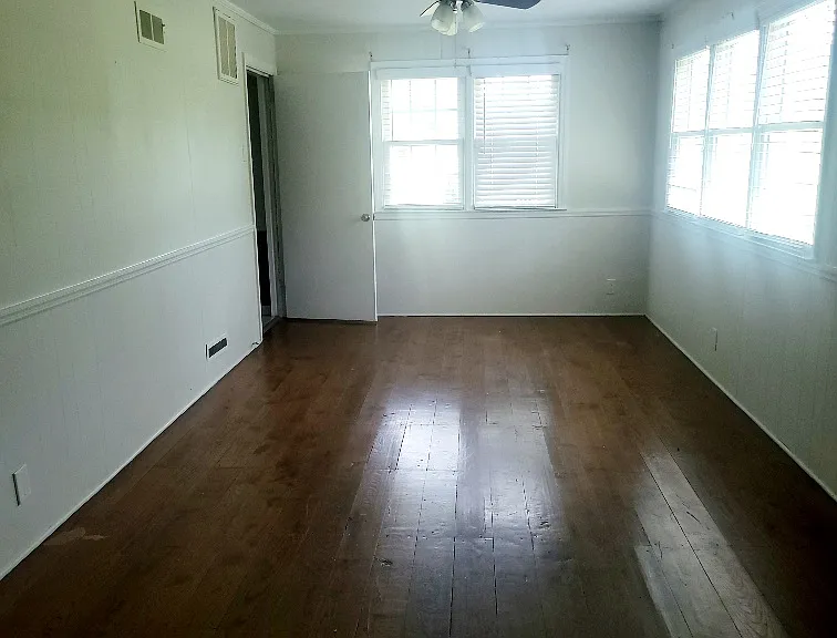 928 W Lydia Hwy — Photo 28