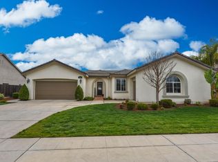 2942 Fairmont Ave, Clovis, CA 93611