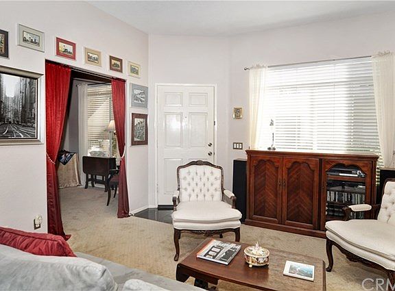 4th image of 40 Sandpiper Ln