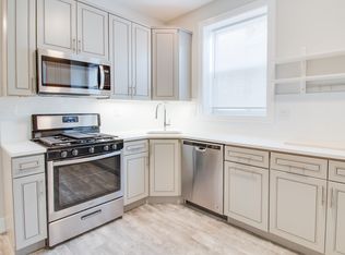 1667 N Richmond St #1F, Chicago, IL 60647