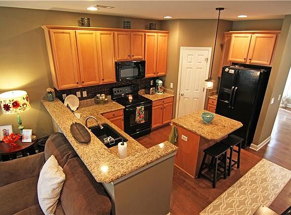 4th image of 7531 Kemberton Ct