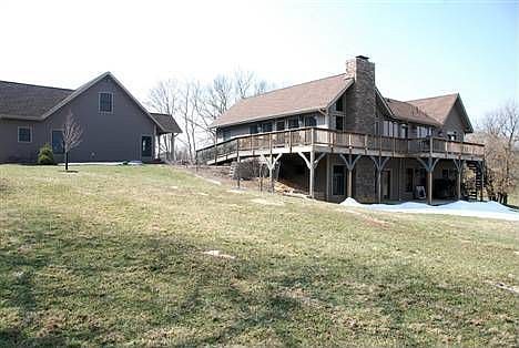 1st image of 230 Willis Dr
