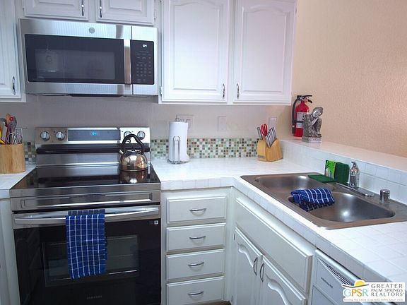 4th image of 500 E Amado Rd Unit 706